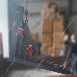 46小型雙級粉碎機發貨圖片_發往山西朔州_粉碎煤矸石