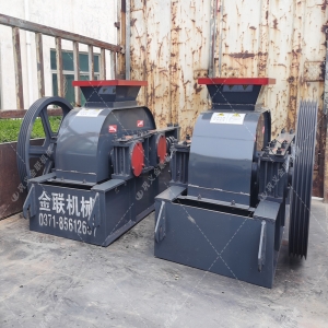 2PGC400X250小型雙齒輥破碎機發貨圖片_發往江蘇徐州_破碎玻璃