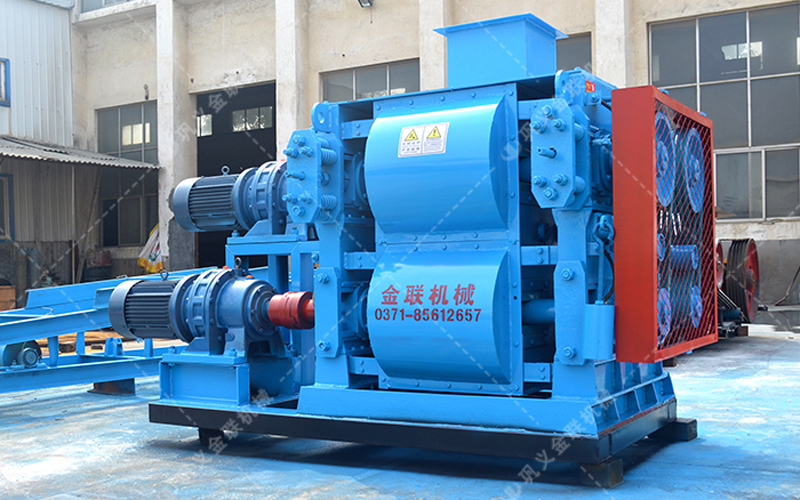 四齒輥破碎機(jī)-四齒輥粉碎機(jī)價(jià)格-四齒輥式破碎機(jī)圖片/型號(hào)參數(shù)