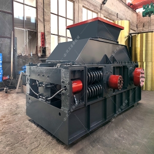 2PG1208對輥制砂機設備發往四川成都