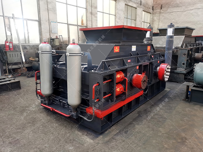 全自動(dòng)液壓對(duì)輥制砂機(jī)產(chǎn)量高嗎？?jī)r(jià)格貴嗎？