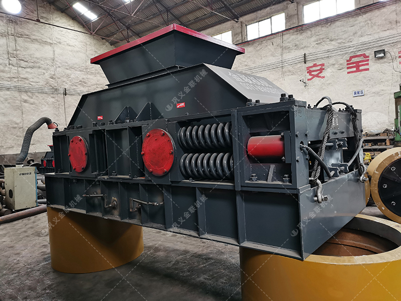 2PG1007型半自動對輥破碎機設備發貨圖片