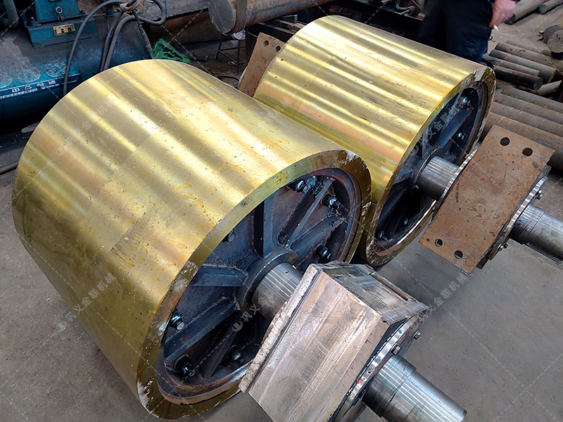 時產(chǎn)80-100噸液壓對輥破碎機(jī)用哪個型號,多少錢一臺? 時產(chǎn)80-100噸液壓對輥破碎機(jī)用哪個型號,多少錢一臺?