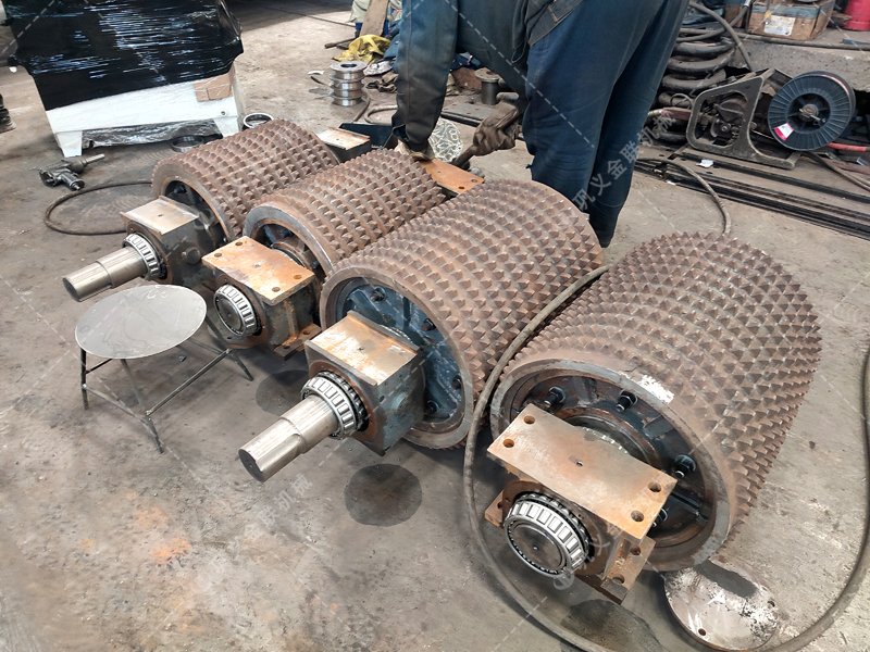 齒輥式破碎機在煤矸石資源化利用中扮演什么角色？